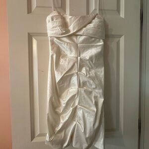 Elegant White Strapless Dress